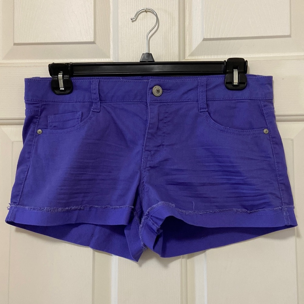lei shorts